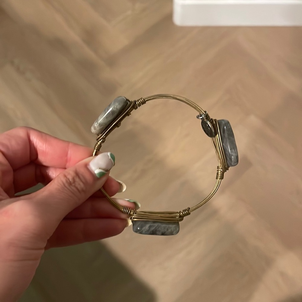 Gem bangle